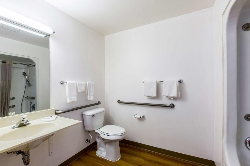 Motel 6-Baraboo, Wi - Lake Delton-Wisconsin Dells Bagian luar foto