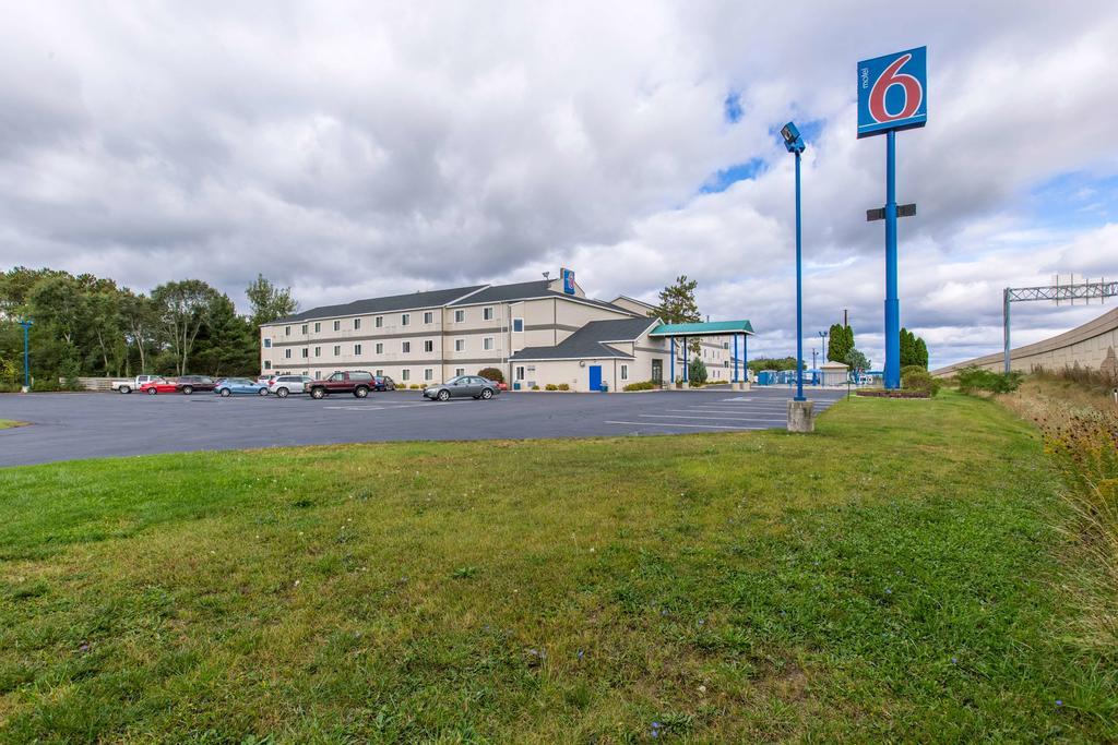 Motel 6-Baraboo, Wi - Lake Delton-Wisconsin Dells Bagian luar foto