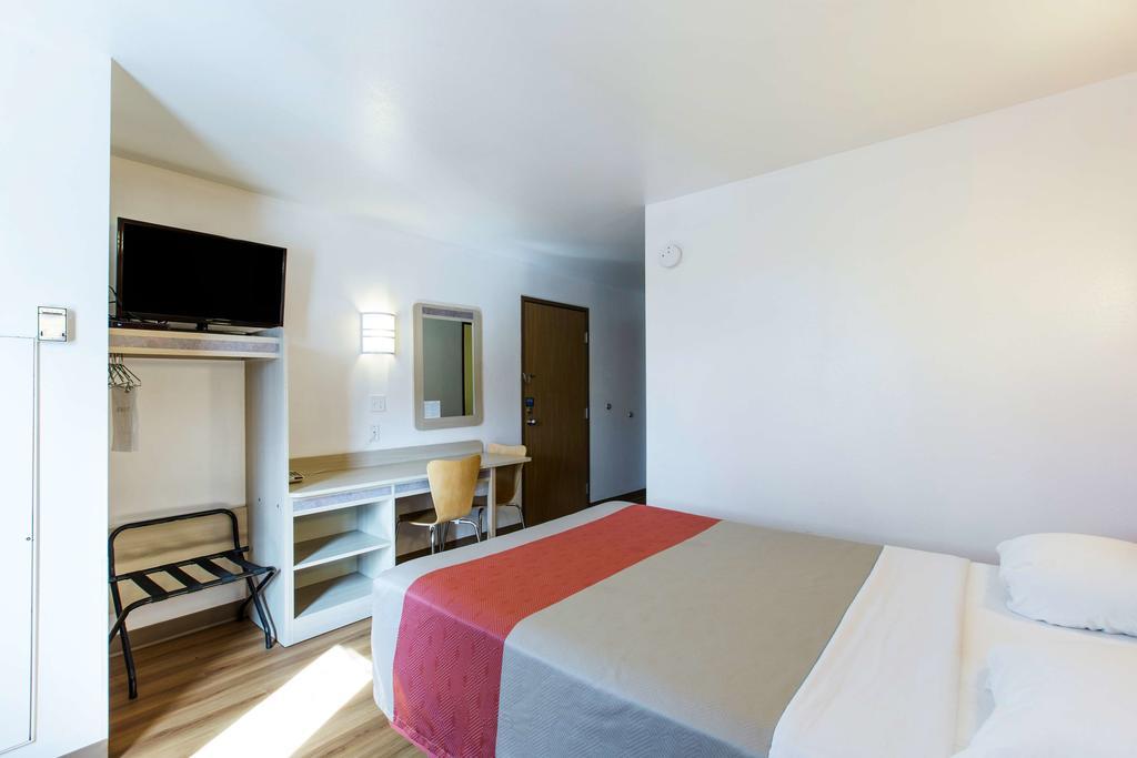 Motel 6-Baraboo, Wi - Lake Delton-Wisconsin Dells Bagian luar foto