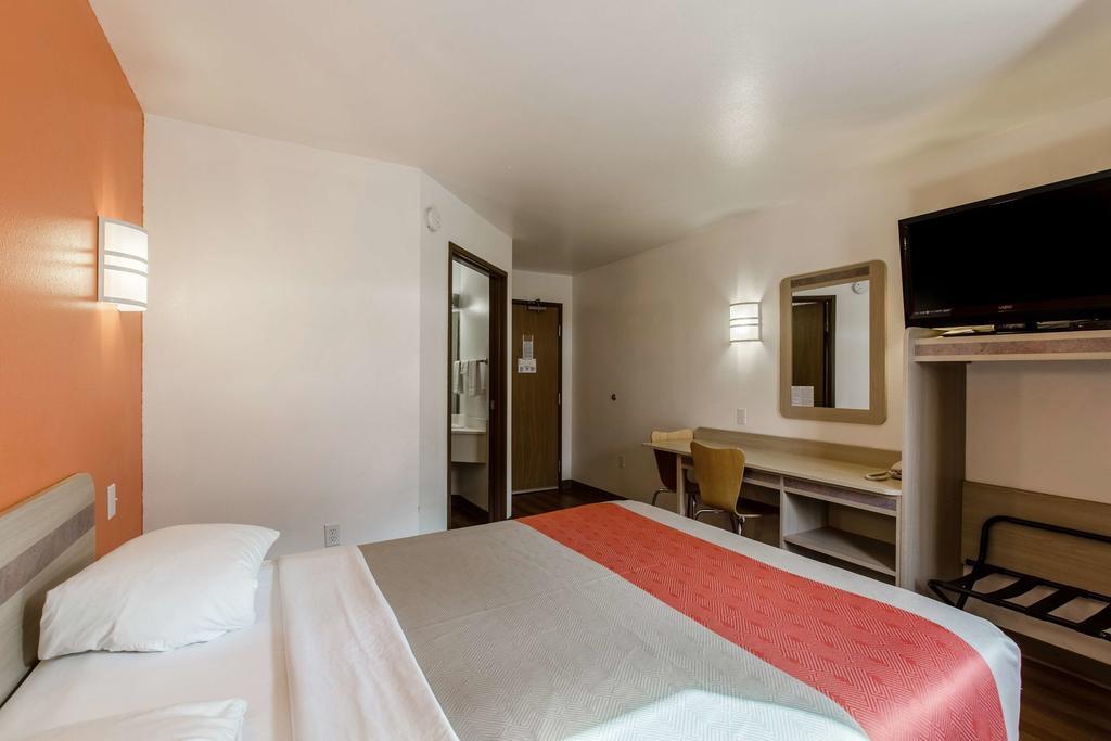 Motel 6-Baraboo, Wi - Lake Delton-Wisconsin Dells Bagian luar foto
